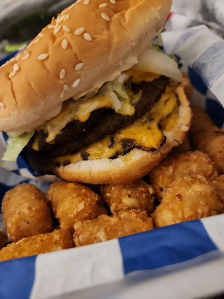 Cheeseburger and Tater Tots